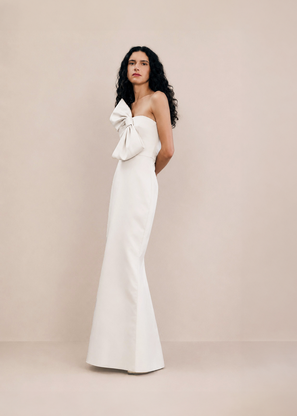 Bow Gown in White