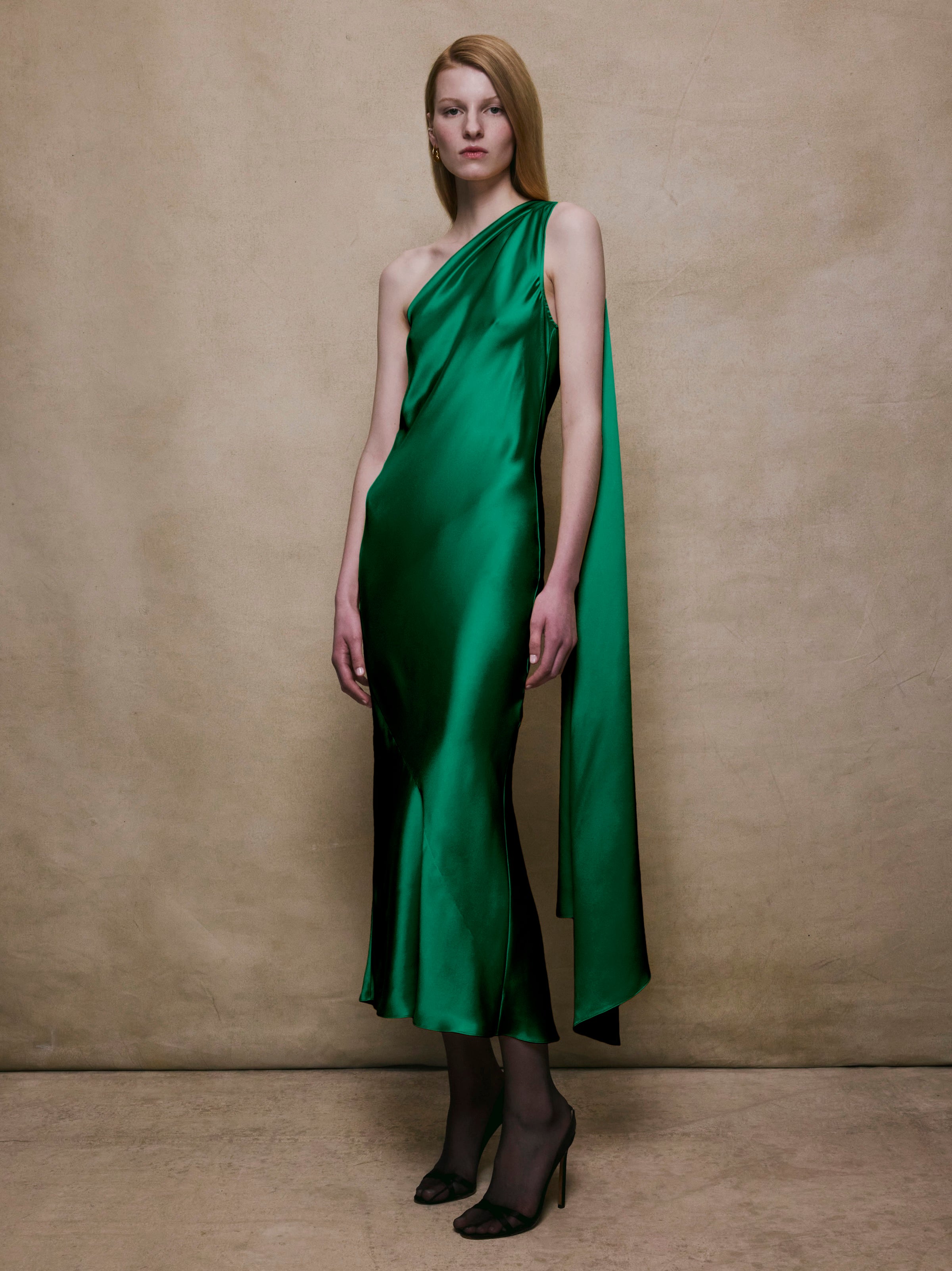 Alejandra Alonso Rojas One Shoulder Shawl Dress in Kelly Green 4 Alejandra Alonso Rojas One Shoulder Shawl Dress in Kelly Green 4