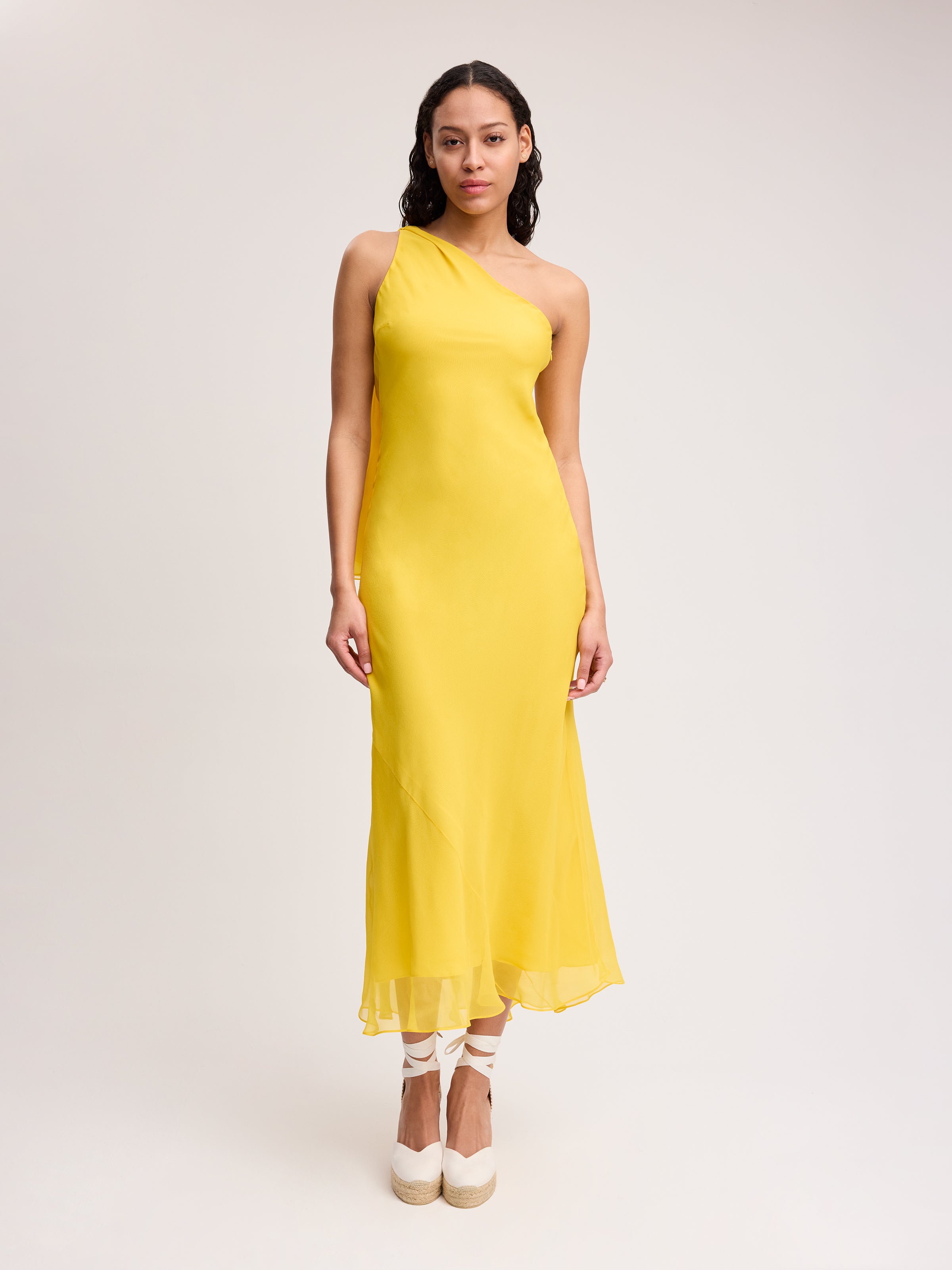 Alejandra Alonso Rojas Chiffon One Shoulder Midi In Yellow 10 Alejandra Alonso Rojas Chiffon One Shoulder Midi In Yellow 10