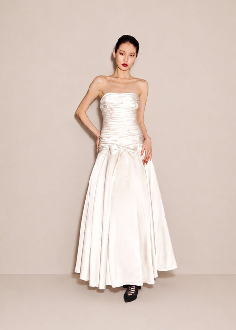 Tina Gown with Crinoline